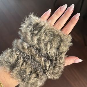 Jocelyn Rabbit Fur Fingerless Mittens